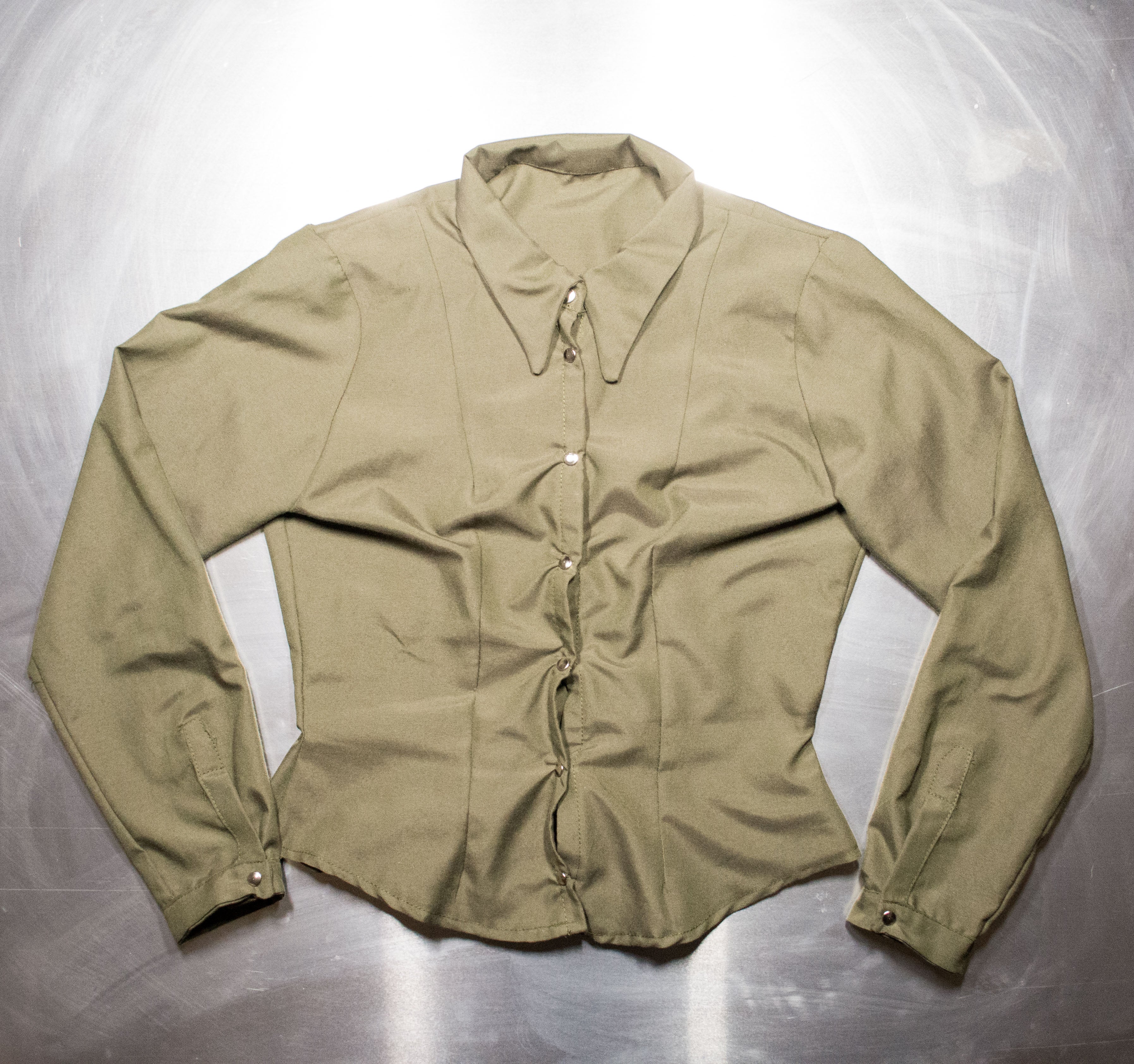 Camisa ajustada militar