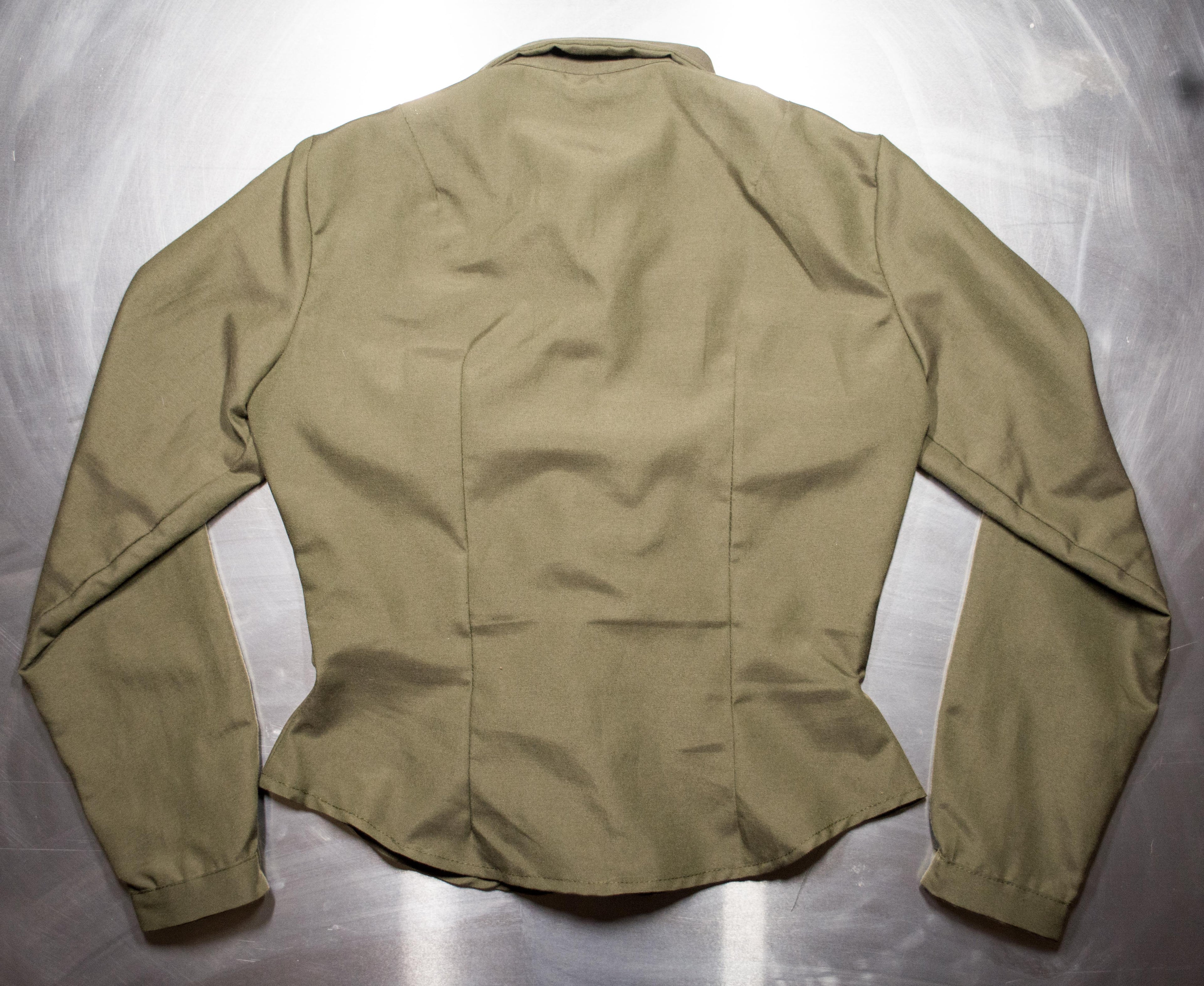 Camisa ajustada militar