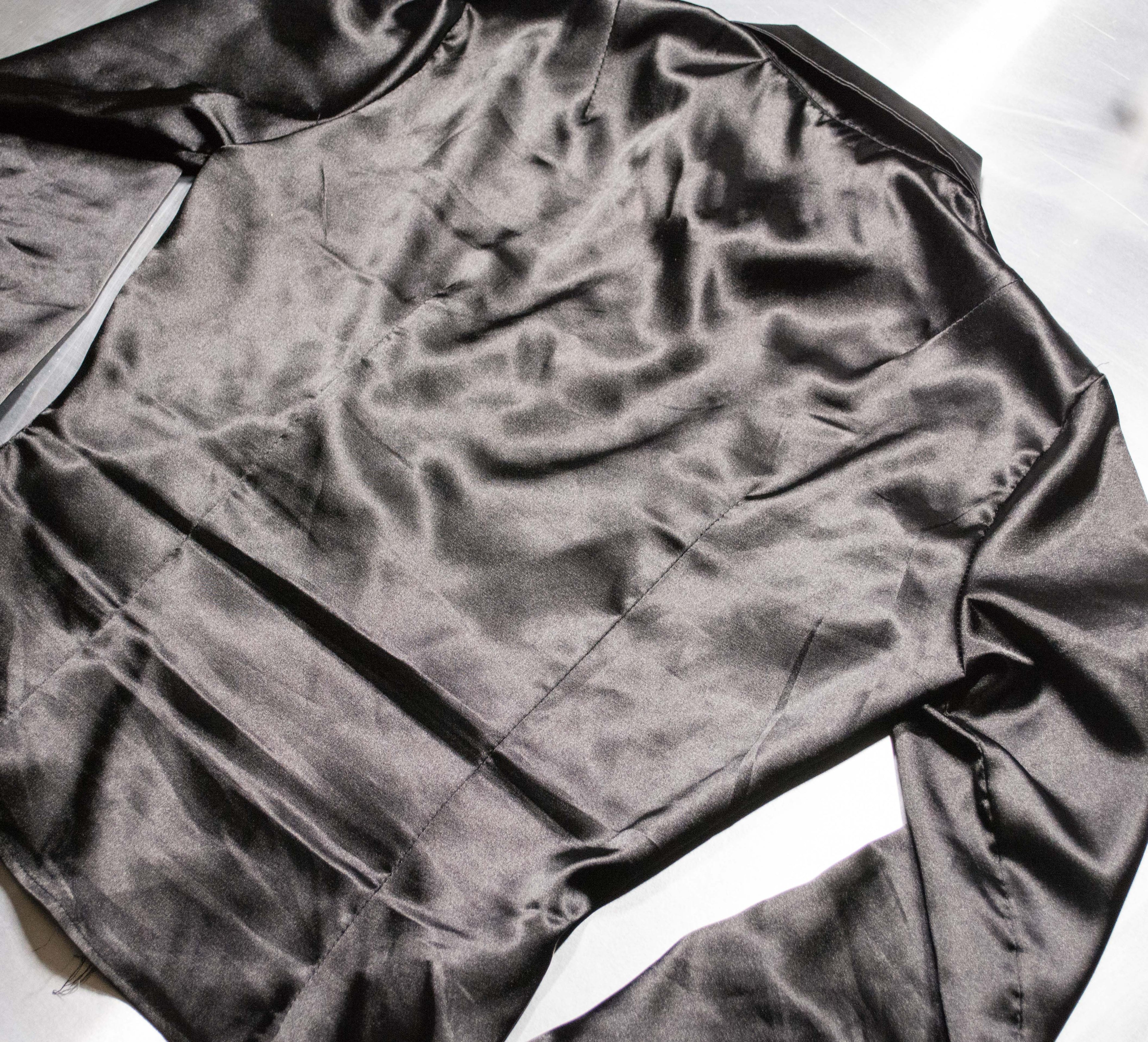Camisa ajustada satinada