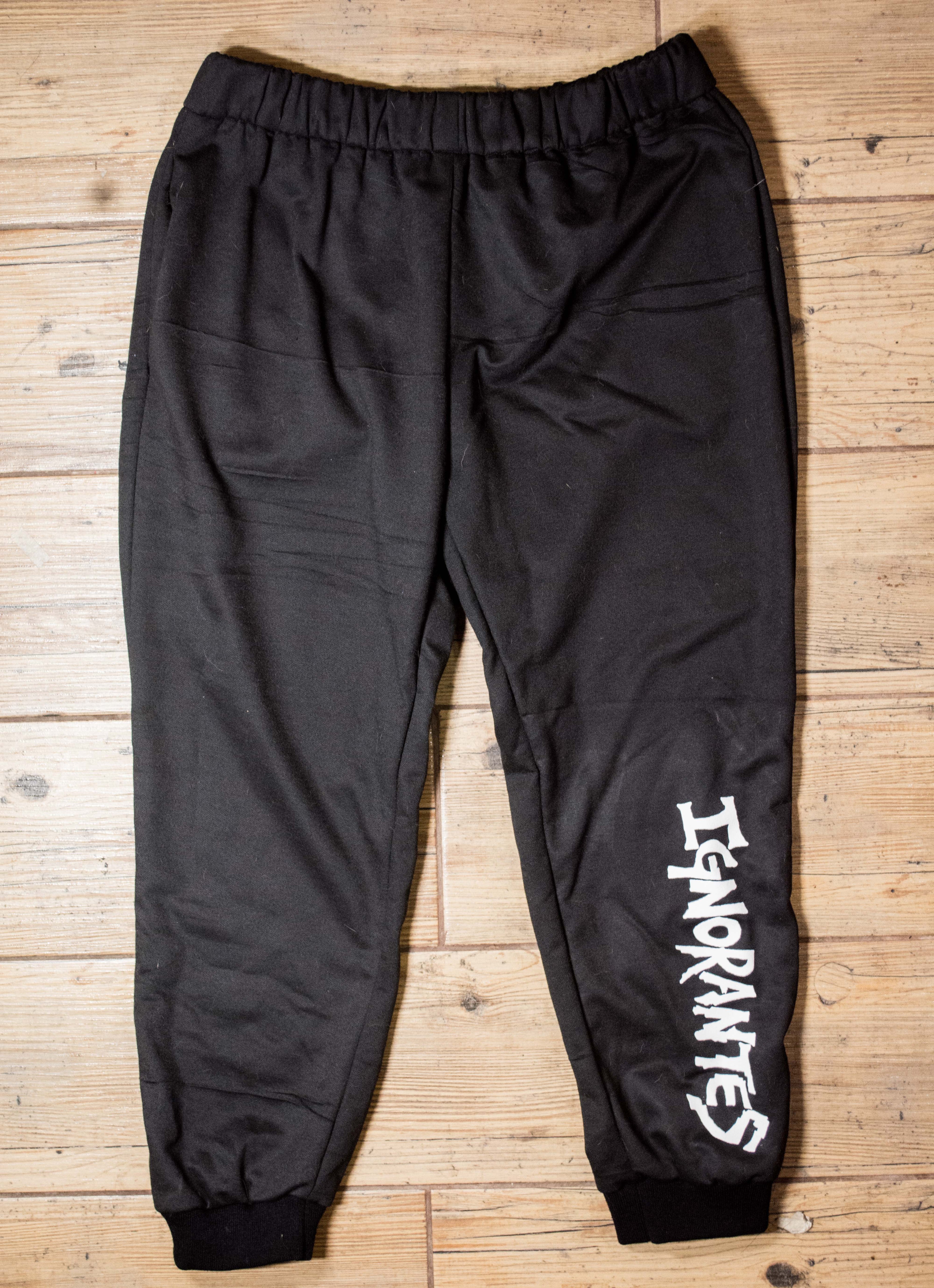 Pantalones deportivos Ignorantes