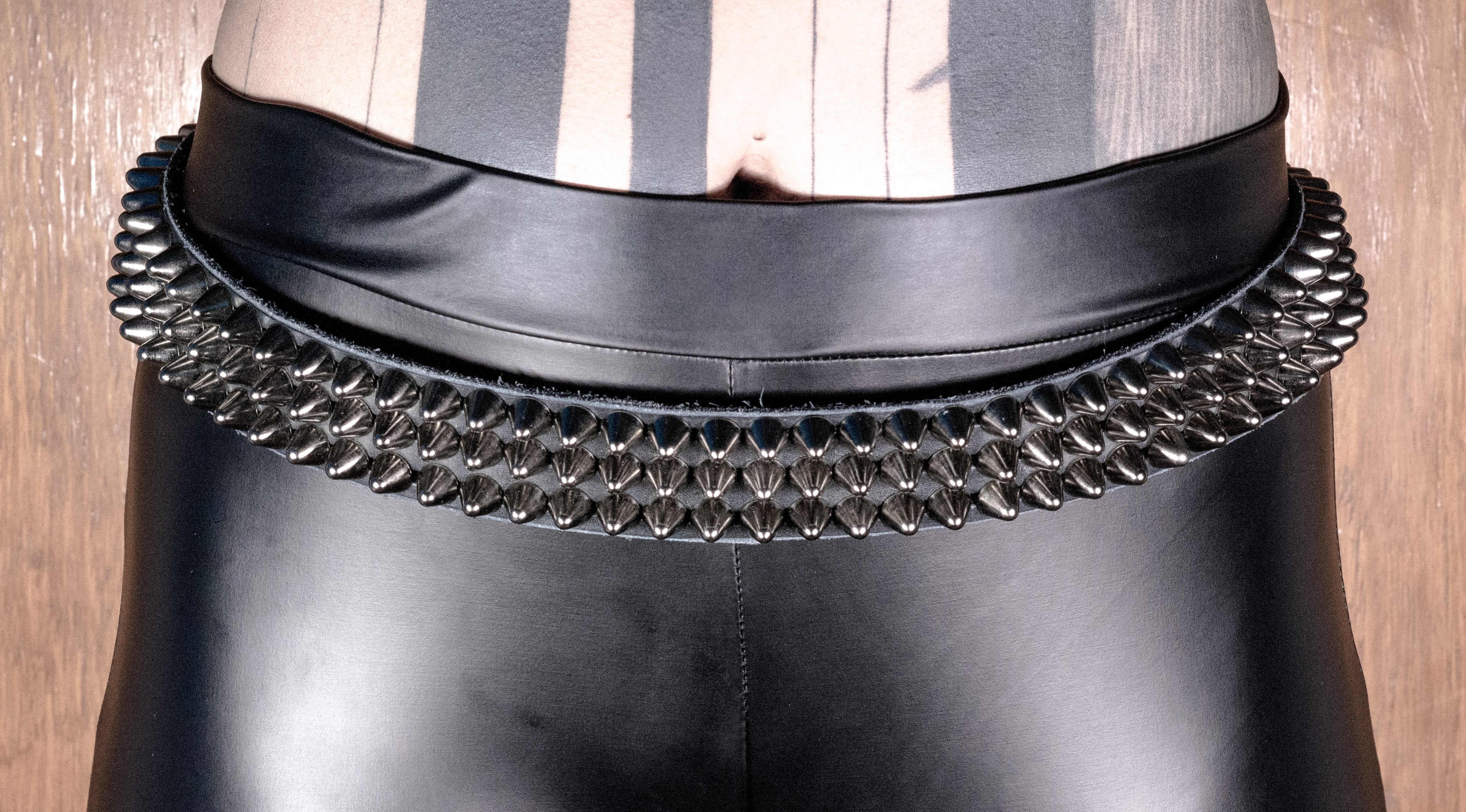 Cinturón de studs black metal