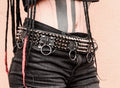 Cinturón de studs black metal y argollas