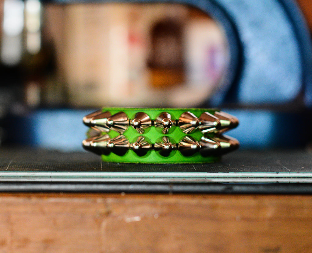 Two-row green bracelet