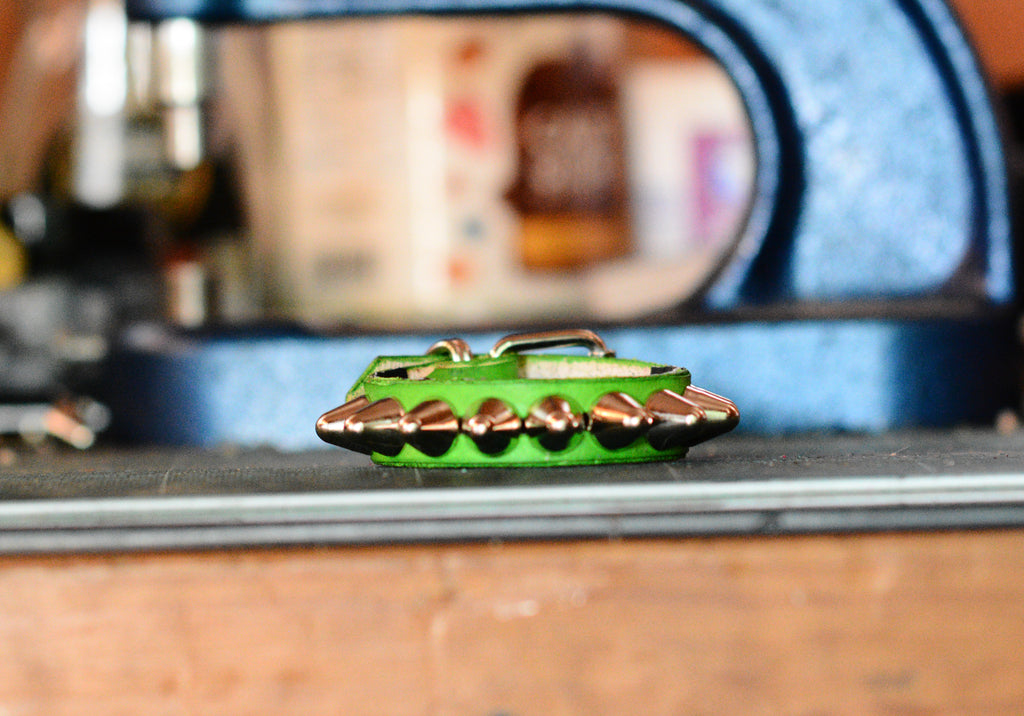 Green single-row bracelet