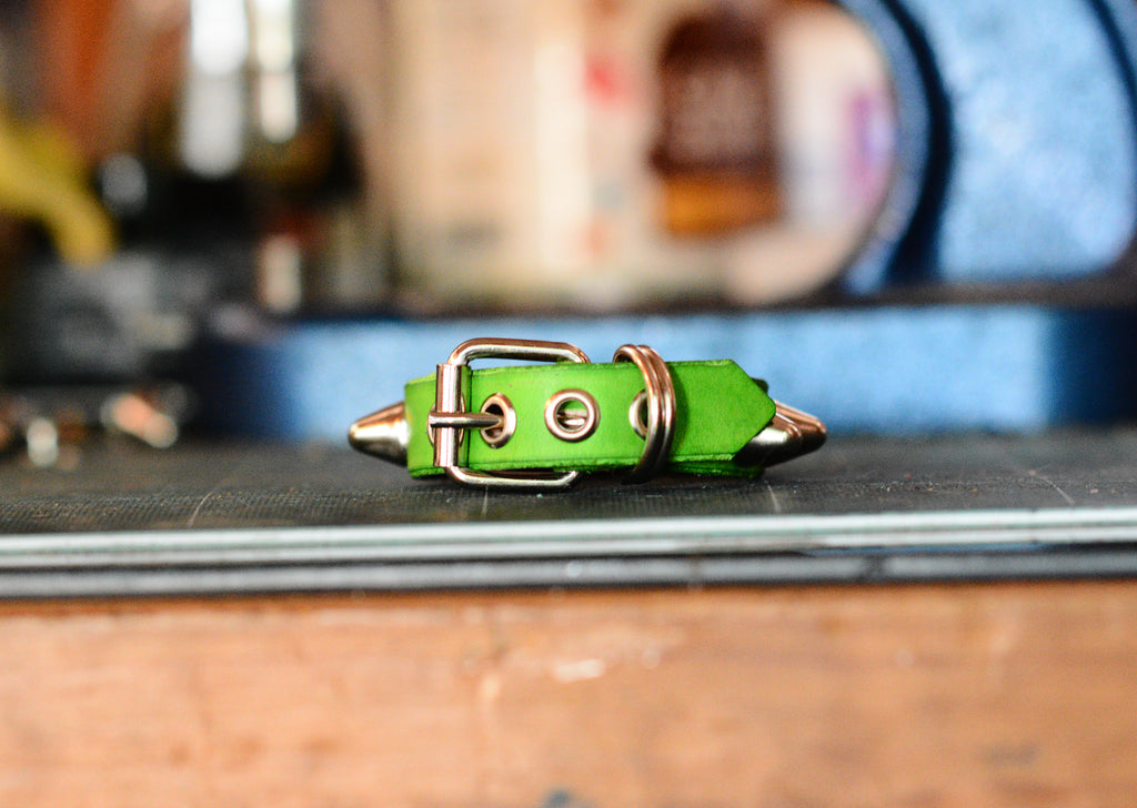 Green single-row bracelet