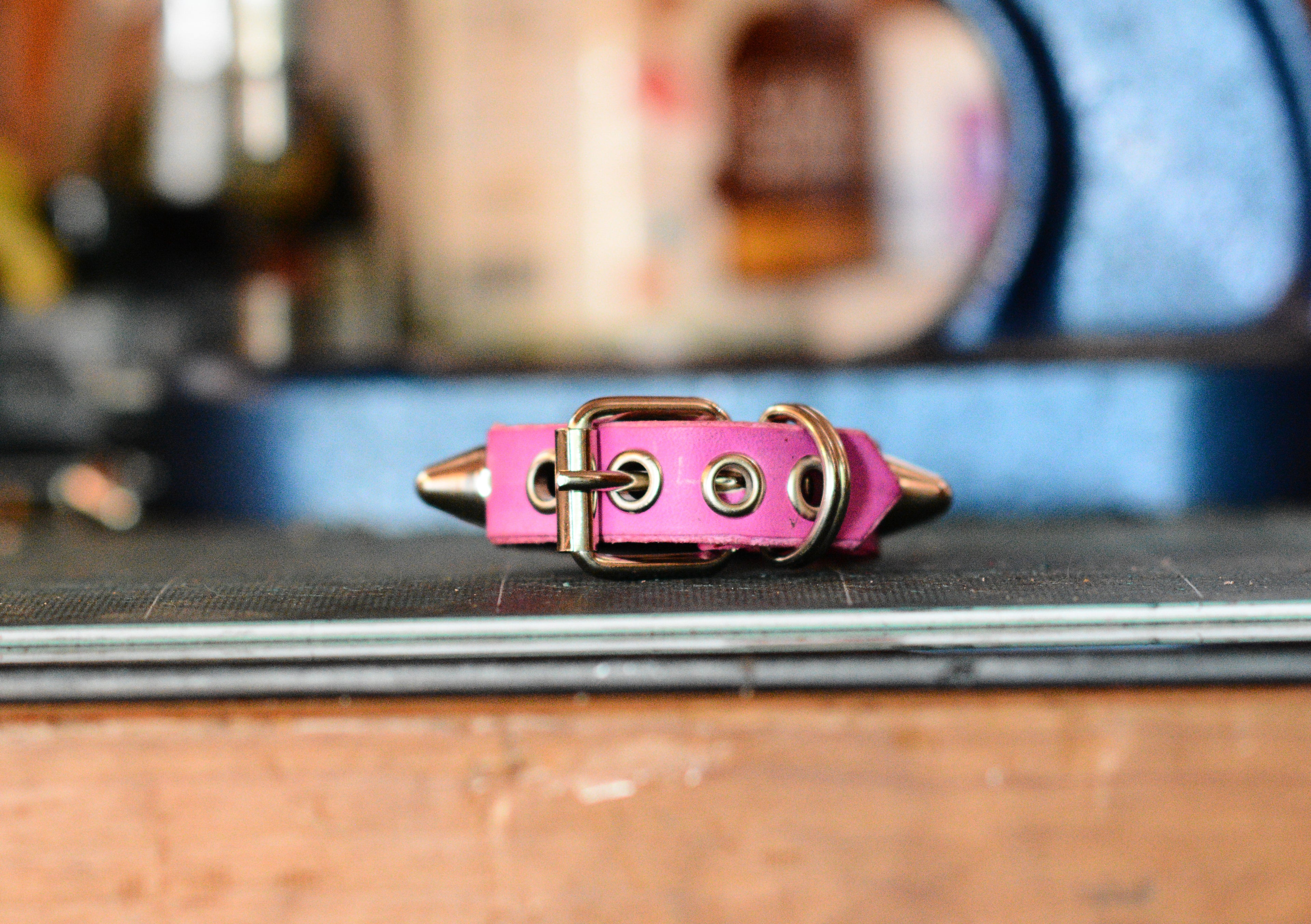 Pulsera rosa de una hilera